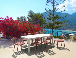 Outdoor table and chairs