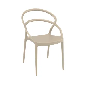 Pia Chair